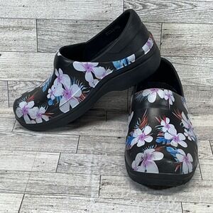 Crocs Neria‎ Pro II Graphic Clog Black Tropical Flowers Women Size 7